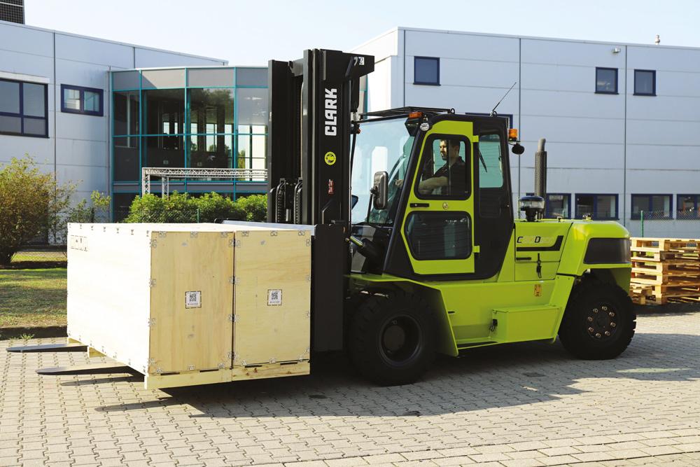 1106 19 P122 Clark C80D900 09