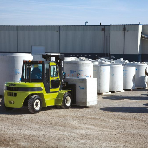 CLARK forklift truck with diesel drive C80D900 8000 kg CLARK forklift truck with diesel drive C80D900 8000 kg