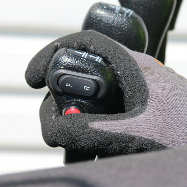 19-P108 CLARK S-Series 08