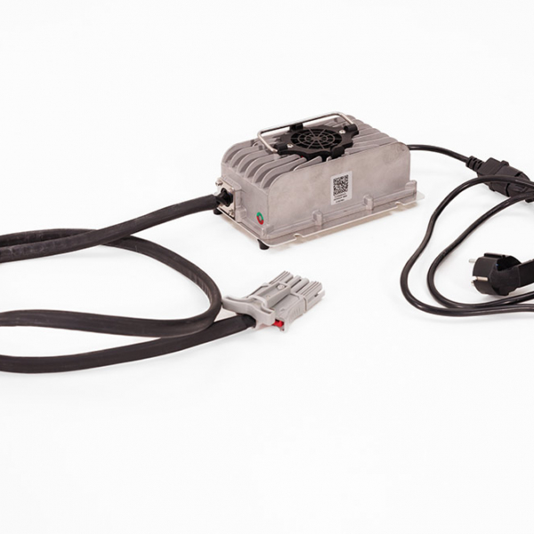 CLARK Elektrischer Niederhubwagen ELP15 1500 kg mit Lithium-Ionen Batterie CLARK Elektrischer Niederhubwagen ELP15 1500 kg mit Lithium-Ionen Batterie