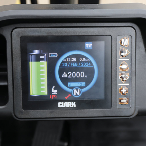 CLARK Electric forklift SE25 / SE30s / SE30 / SE35 2500 - 3500 kg CLARK Electric forklift SE25 / SE30s / SE30 / SE35 2500 - 3500 kg